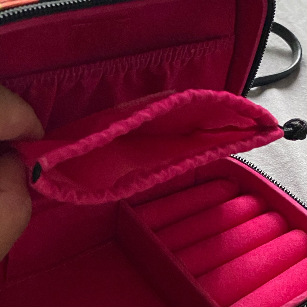 KATE SPADE travel jewelry box - Picture 8 of 9